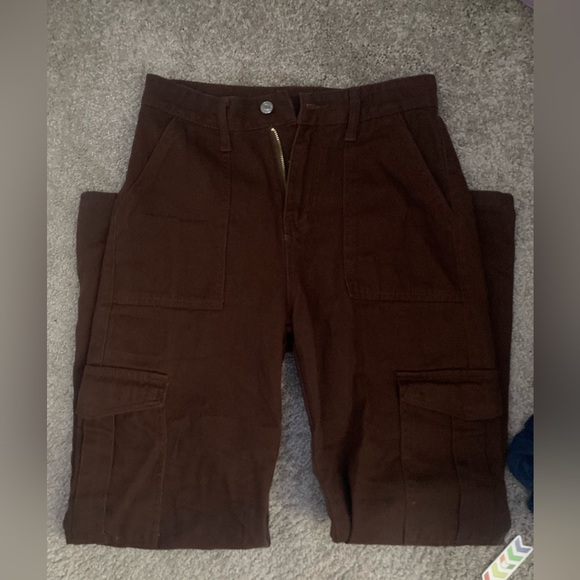 Never Worn Brown Cargo Pants - Picture 4 of 4